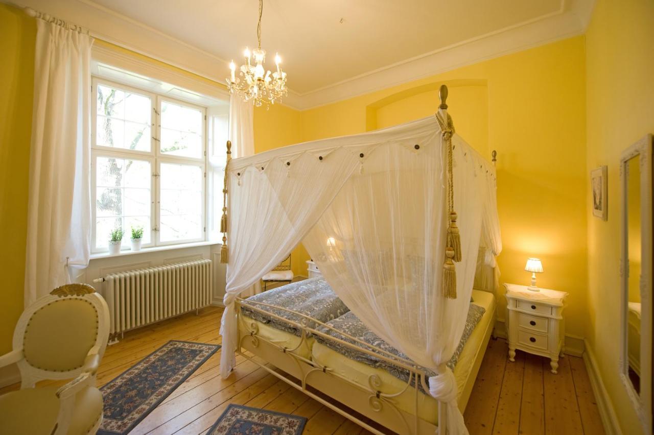 Schlosshotelgedern Exteriör bild