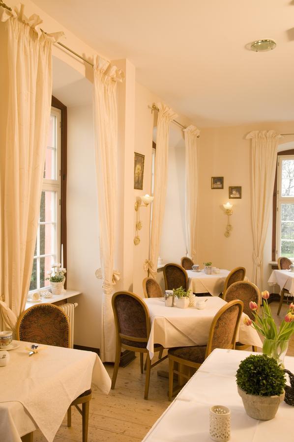 Schlosshotelgedern Exteriör bild